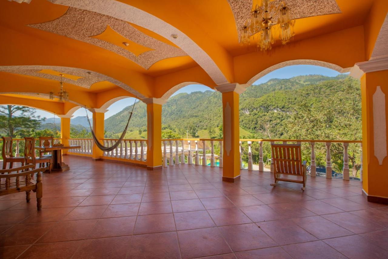 Hotel El Mirador de Tansu Lanquín Exterior foto